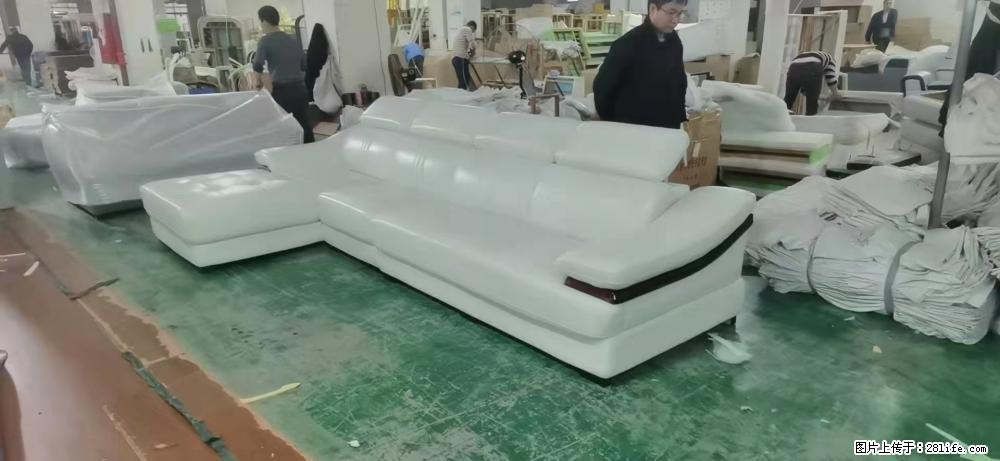 【大厂仿真皮沙发】实木框架,高回弹海绵45密度。全新包装,质量非常好,3.6米右贵妃 - 各类家具 - 居家生活 - 怒江分类信息 - 怒江28生活网 nujiang.28life.com