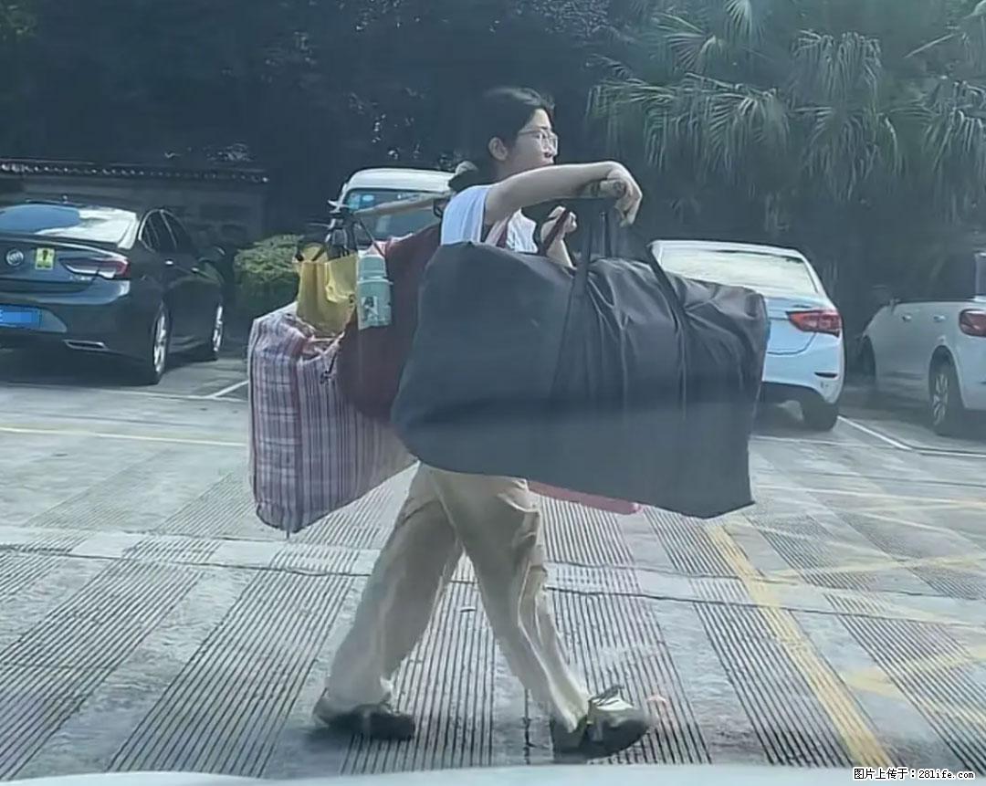 全网追的“扁担女孩”，找了一份暑假工，时薪12元 - 怒江生活资讯 - 怒江28生活网 nujiang.28life.com